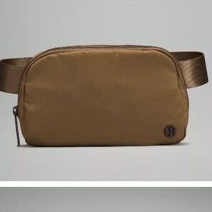 NWT Lululemon everywhere belt bag!